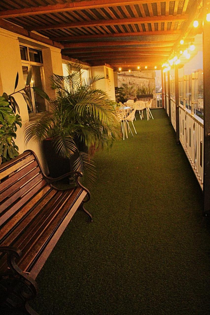 Hotel Tauro Black Cerca Al Estadio Atanasio Girardot Medellin